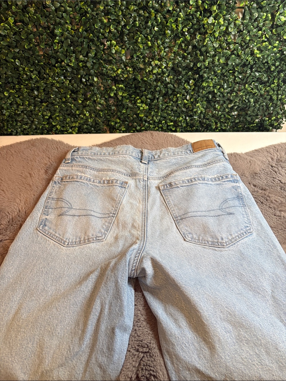 American Eagle Outfitters Super High Rise Straight Leg Jeans Size 6 - Picture 3 of 5